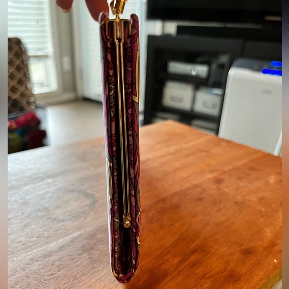 NEW Fuchsia paisley Banana Republic silk clutch (perfect condition) - Picture 6 of 7